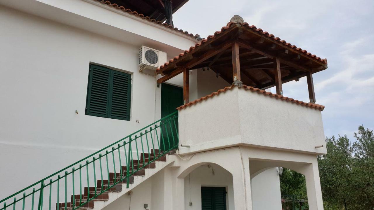 Apartment Carevi Dvori