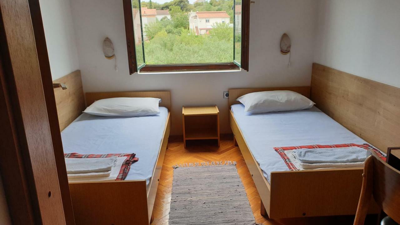 Apartment Carevi Dvori